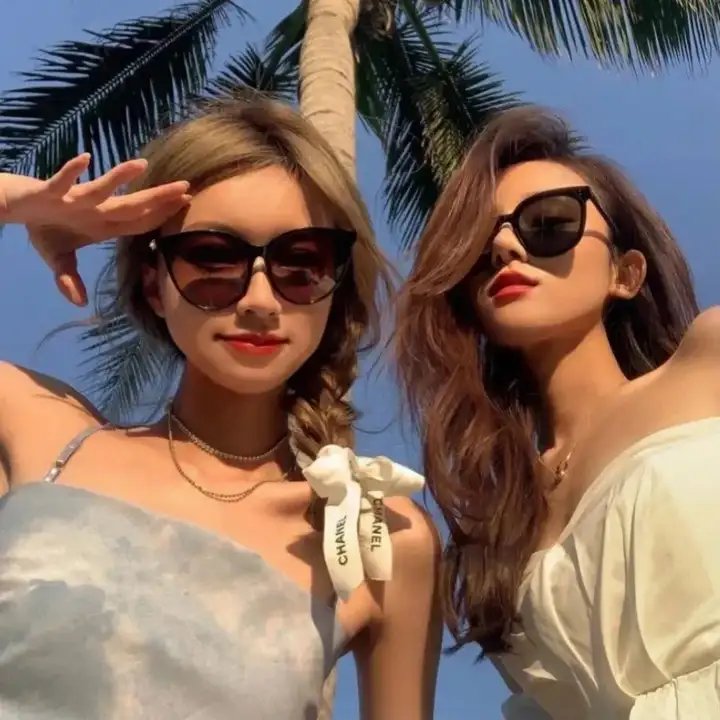 独家占有 海报